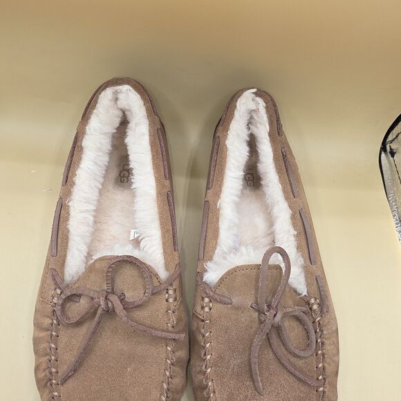 Ugg Dakota Slip On Shoes Loafers Slippers Moccasins Brown Leather Fur Womens 6 - Picture 5 of 10